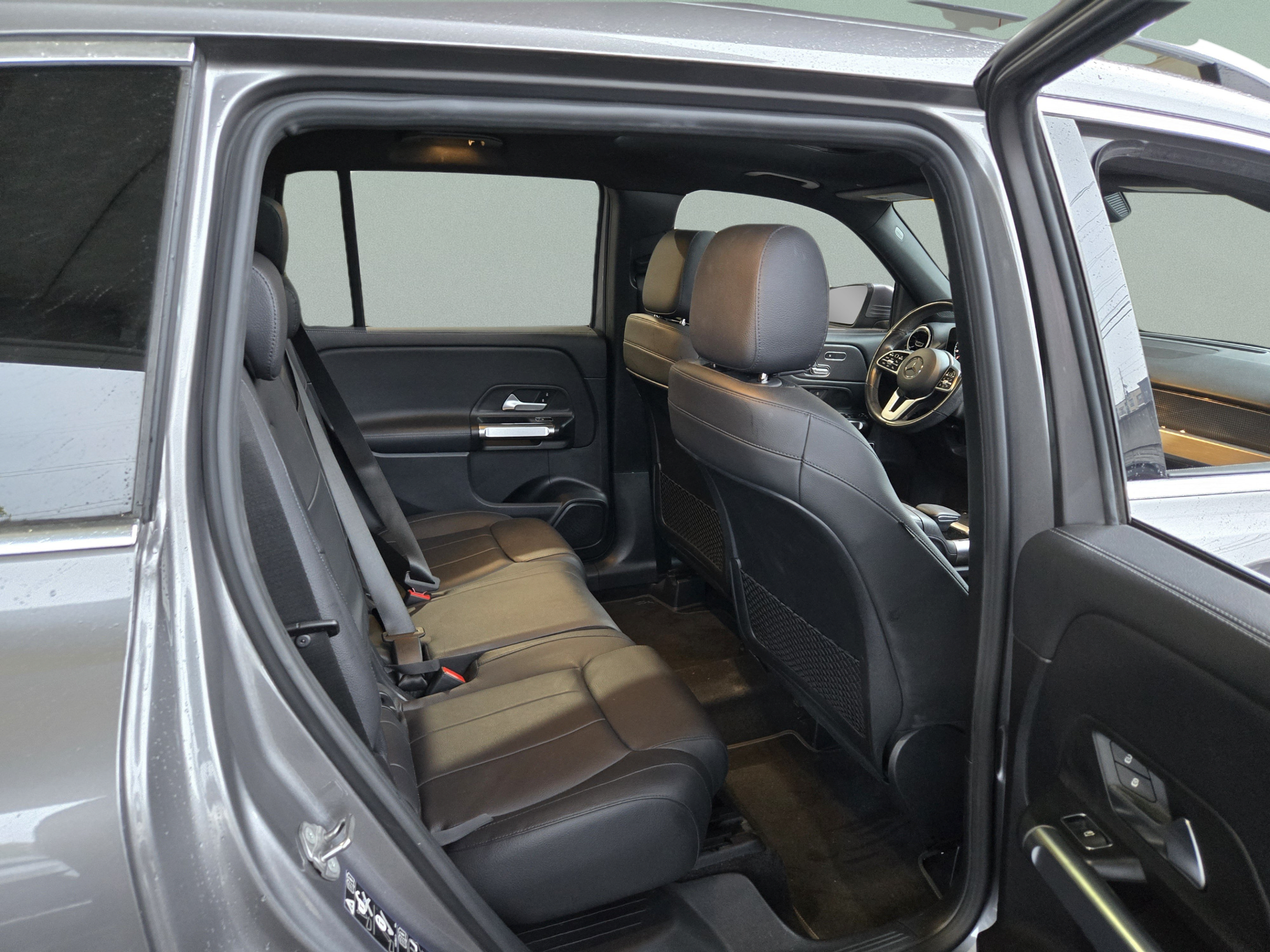 Used 2021 Mercedes-Benz GLB 250 4MATIC image 22