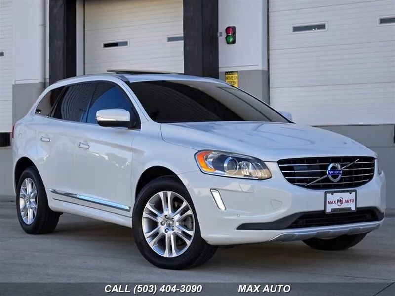 Used 2015 Volvo XC60 T5 Platinum image 1