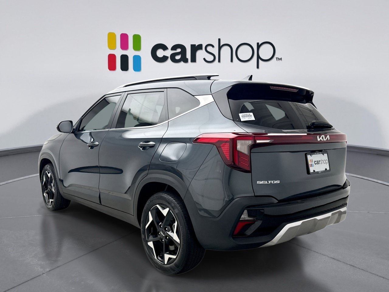 Used 2024 Kia Seltos EX AWD/4WD image 3
