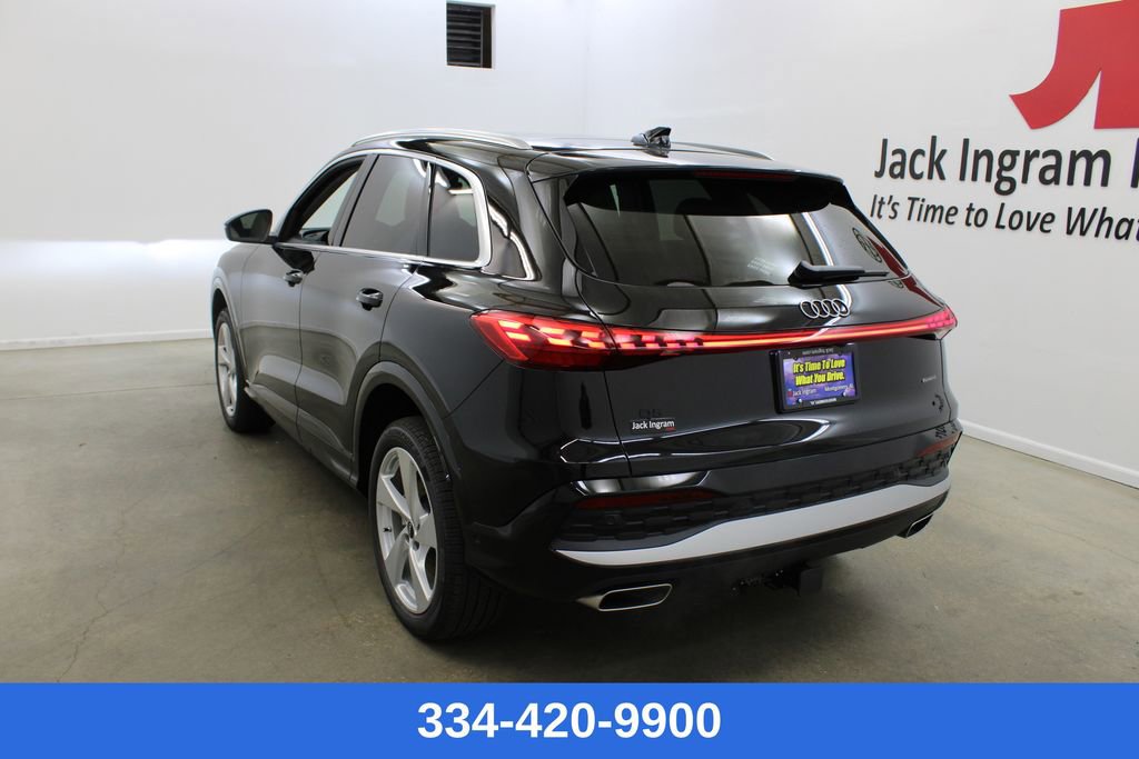New 2025 Audi Q5 Premium Plus image 2
