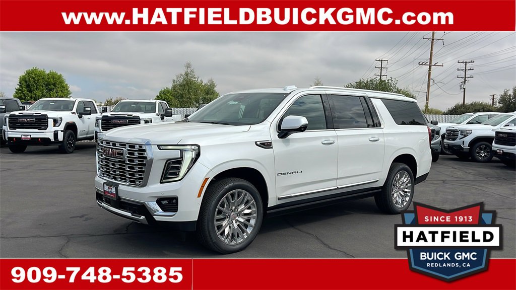New 2025 GMC Yukon XL Denali w/ Sun & Power Step Package
