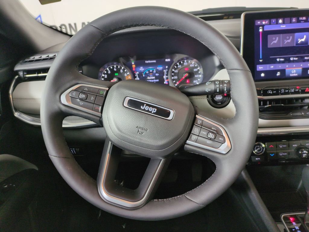 Used 2024 Jeep Compass Limited image 17