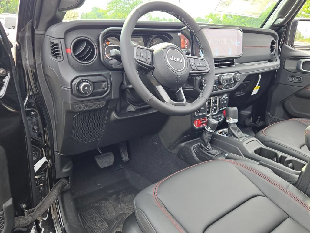 New 2027 Jeep Wrangler Unlimited Rubicon AWD/4WD image 30