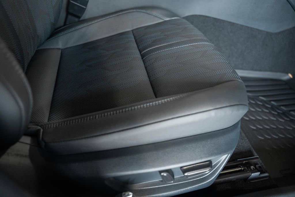New 2026 Toyota Camry XSE FWD image 34