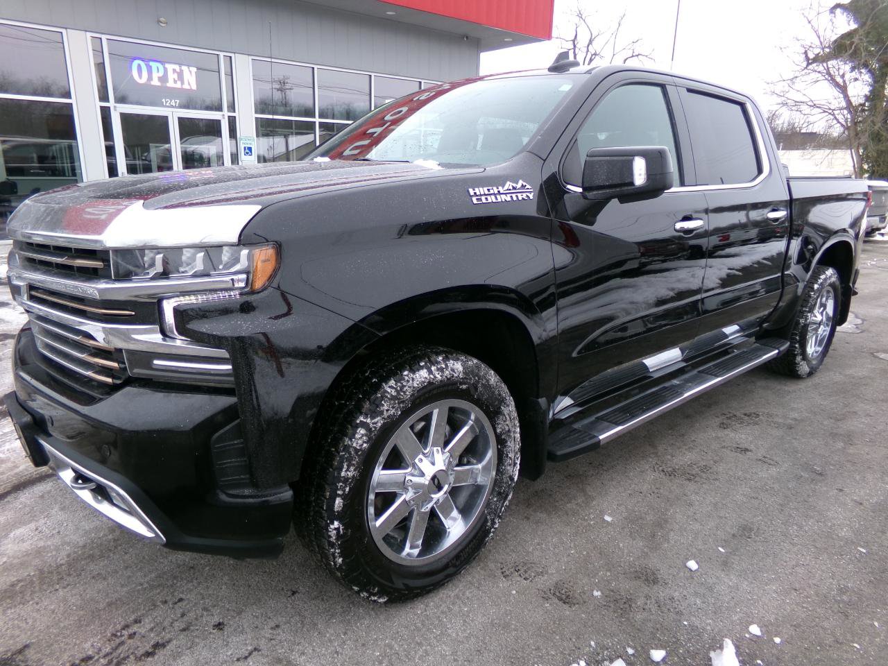 Used 2021 Chevrolet Silverado 1500 High Country w/ Technology Package image 7