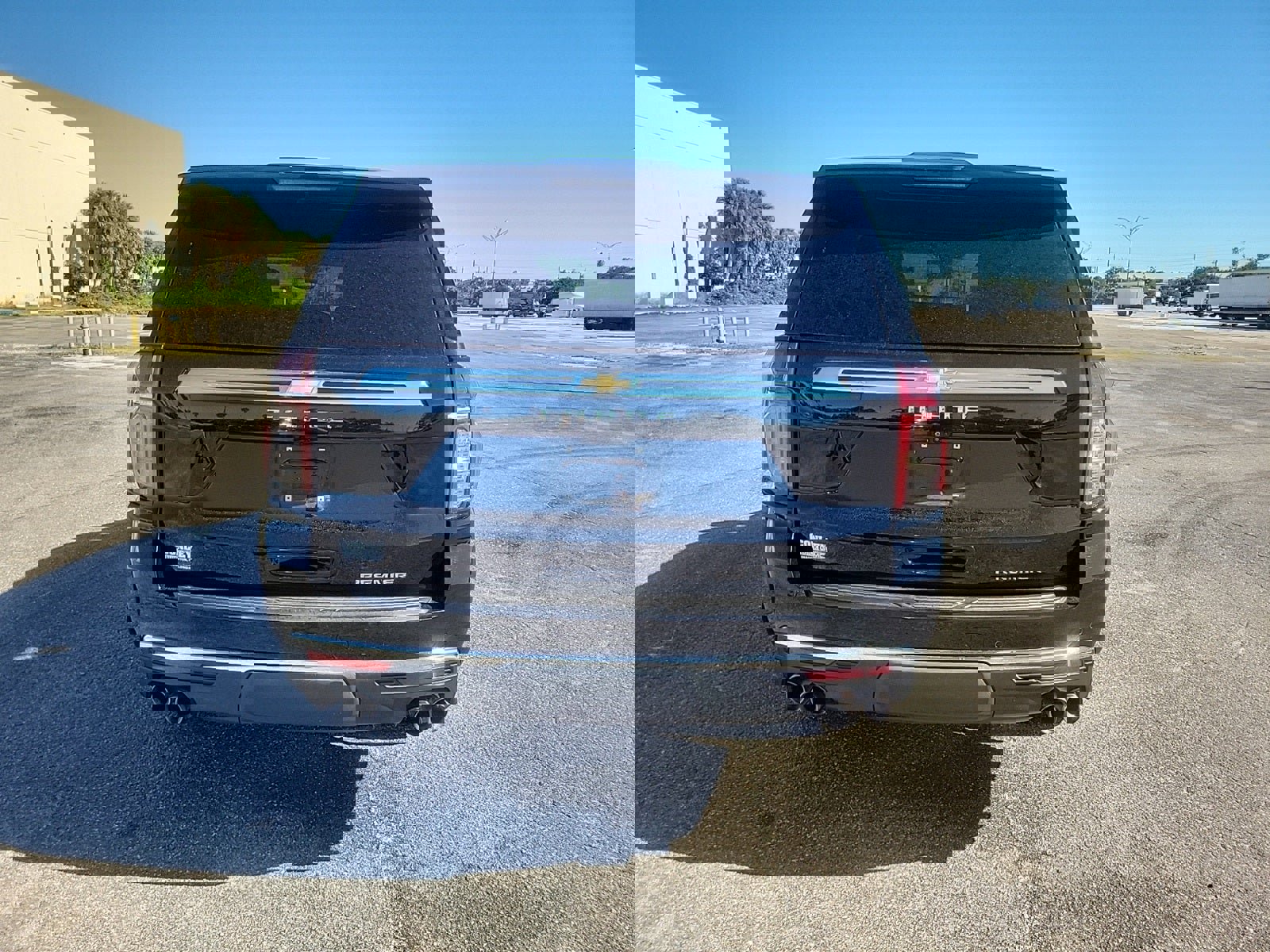 Used 2021 Chevrolet Tahoe Premier w/ Premium Package image 26