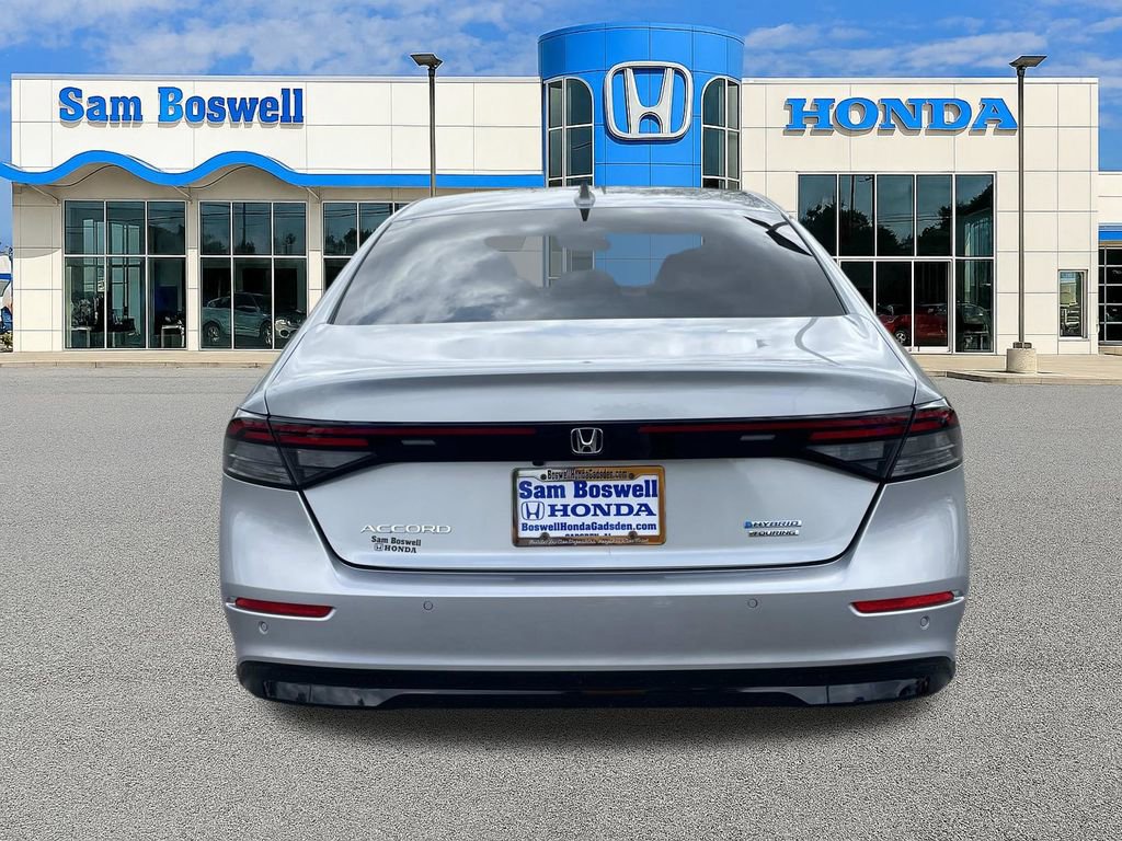 Used 2024 Honda Accord Touring image 5