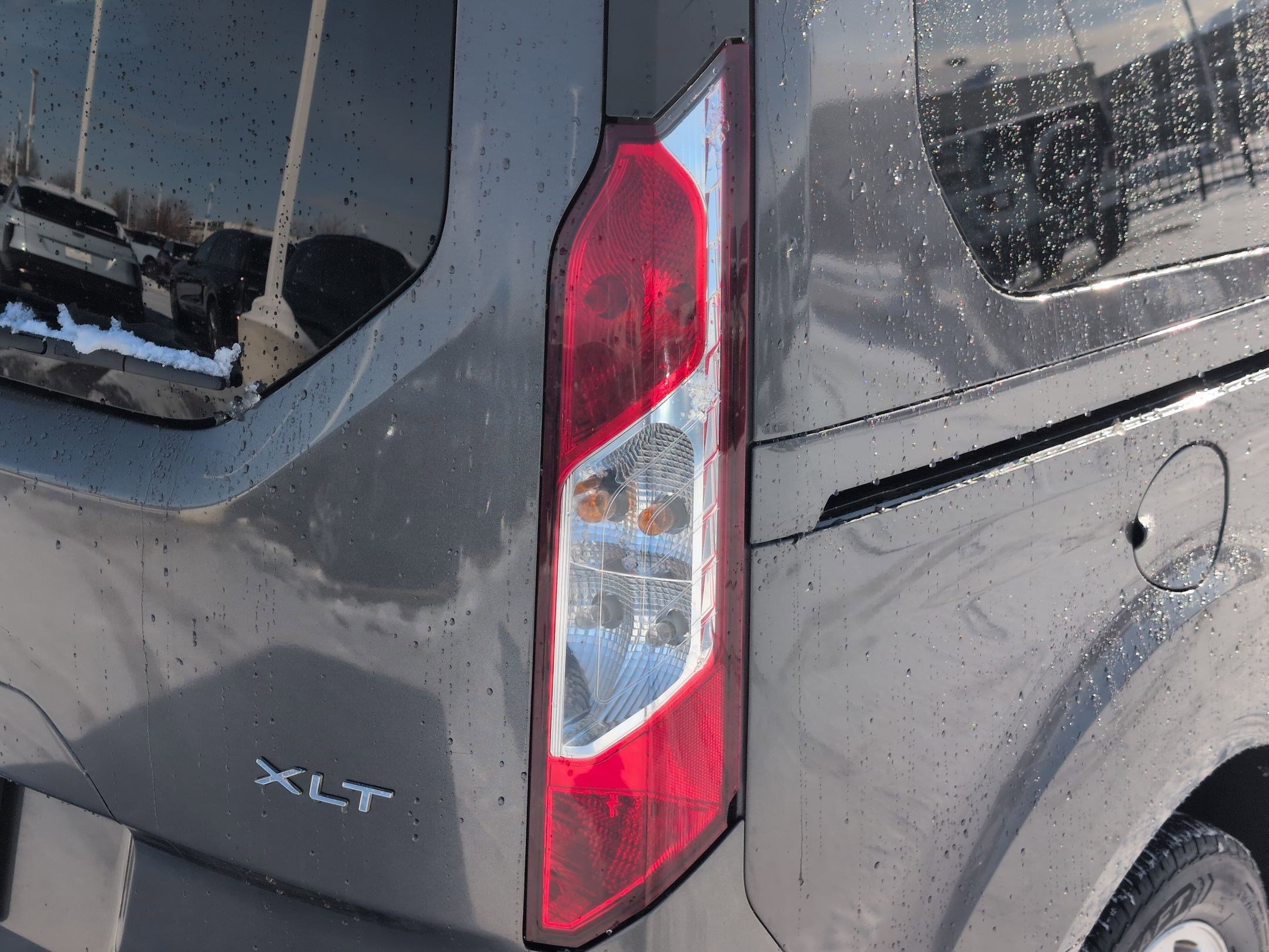 Used 2015 Ford Transit Connect XLT image 11