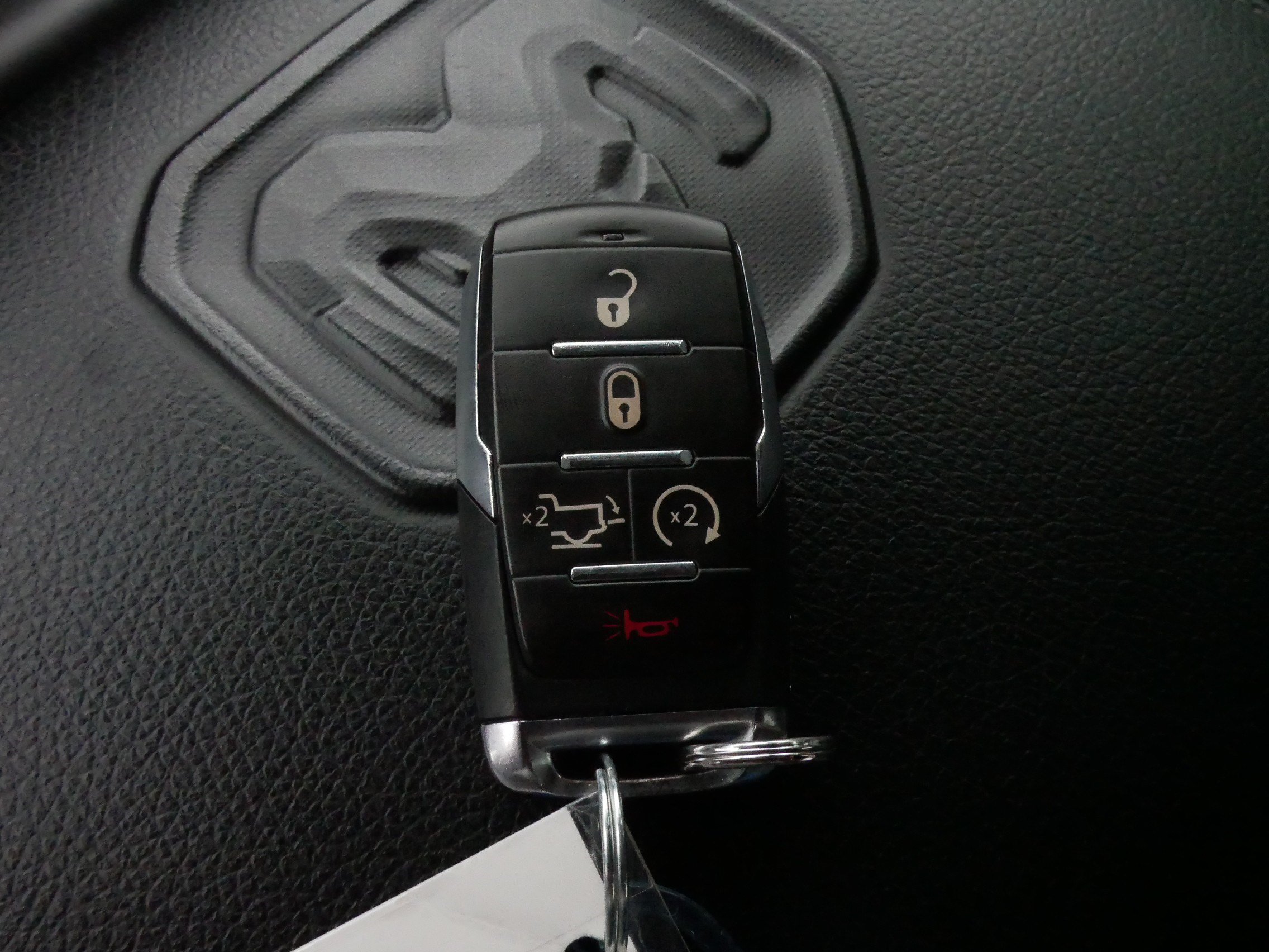 Used 2023 RAM 1500 Laramie AWD/4WD image 31