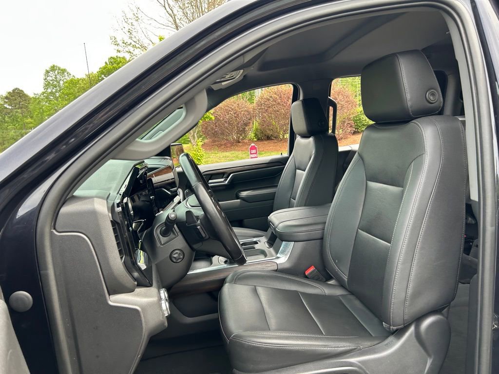 Used 2023 GMC Sierra 1500 SLT w/ SLT Convenience Package AWD/4WD image 42