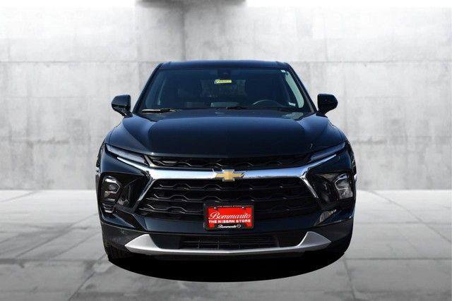 Used 2025 Chevrolet Blazer LT image 4