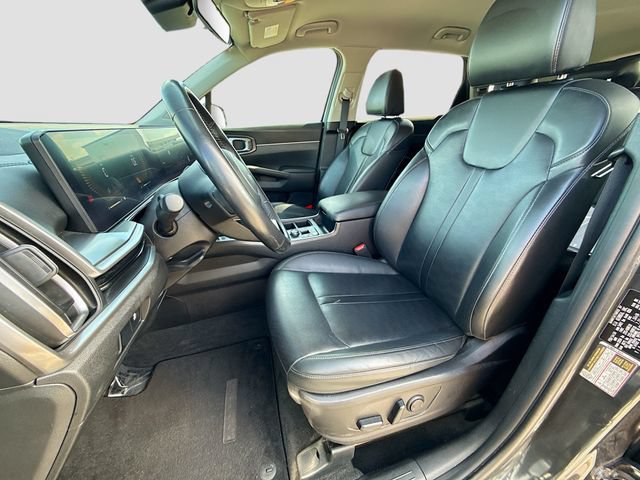 Used 2024 Kia Sorento S FWD image 21