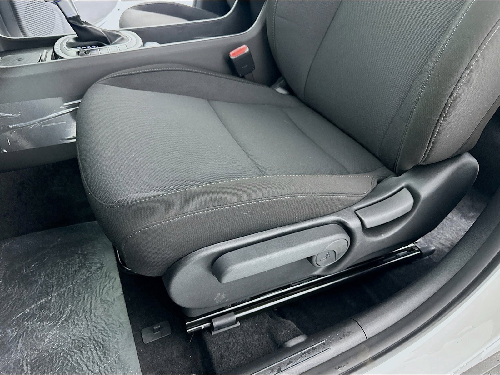 Certified 2026 Hyundai Kona SEL Sport AWD/4WD image 27