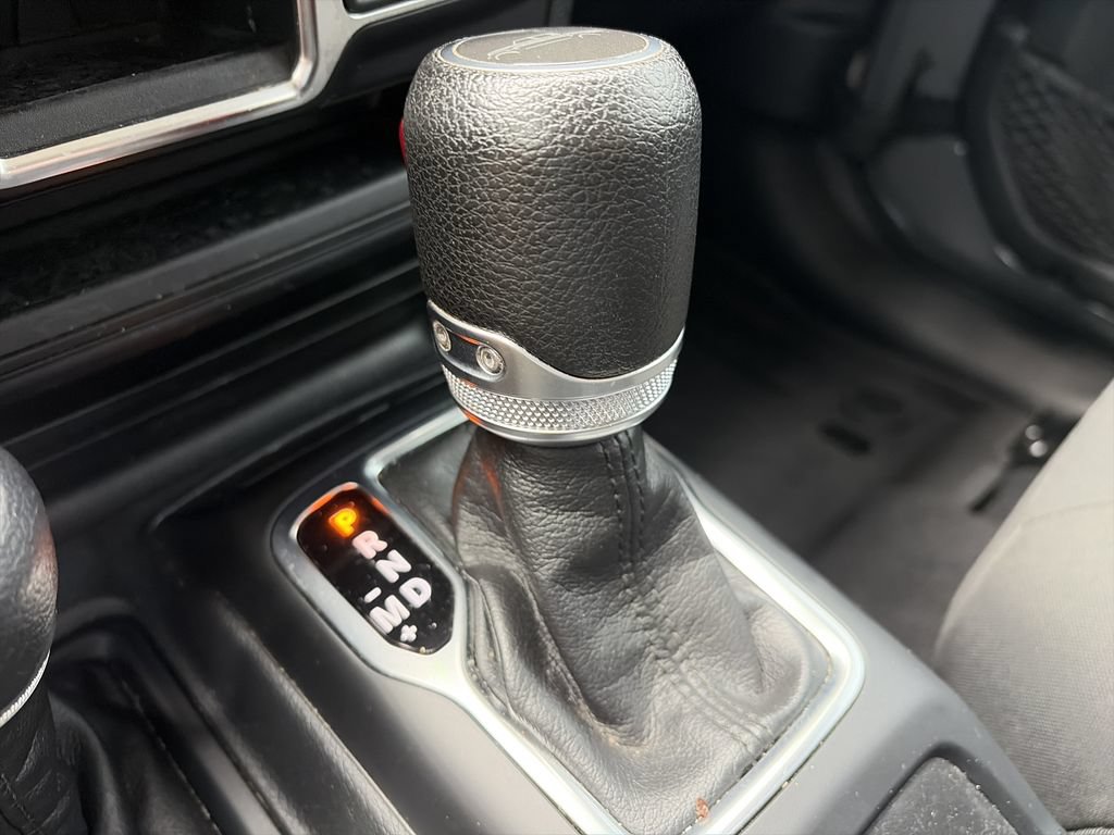 Used 2022 Jeep Gladiator Sport AWD/4WD image 25