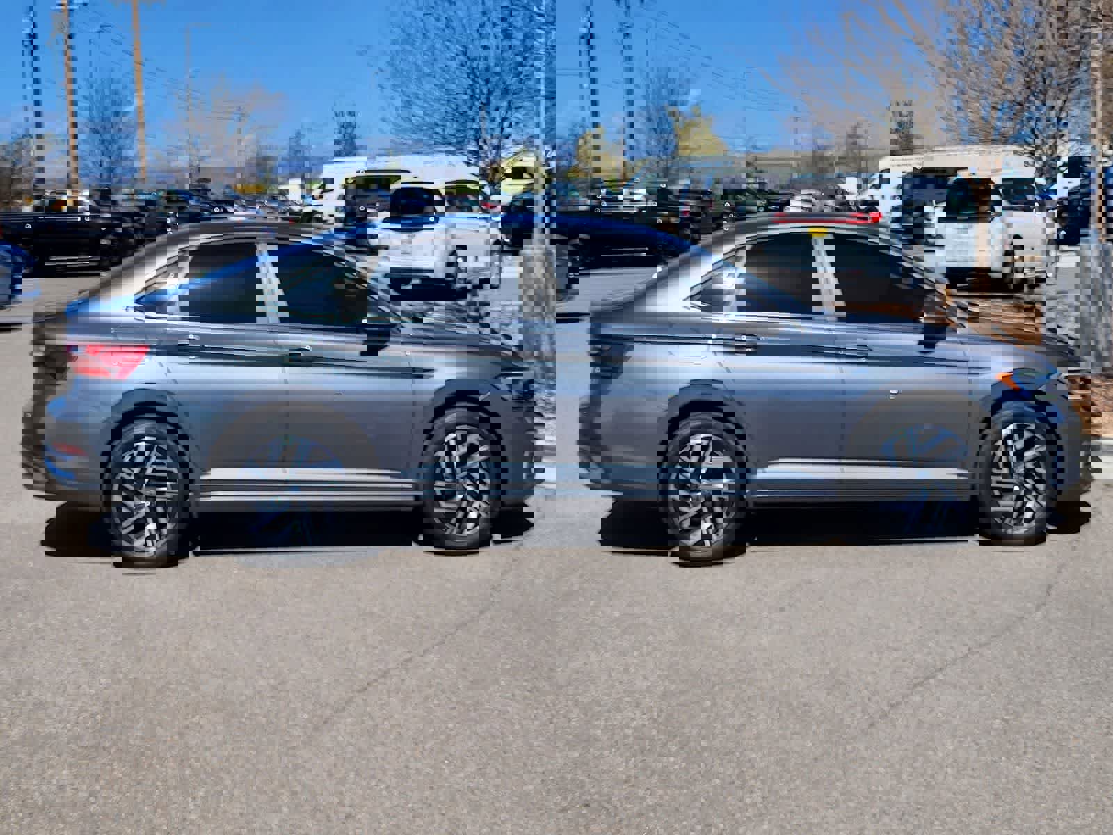 Used 2024 Volkswagen Jetta SEL image 4