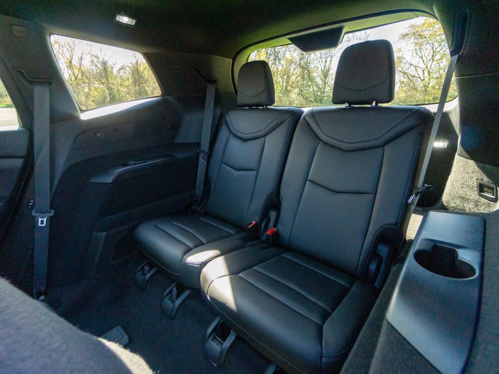 Used 2021 Cadillac XT6 Sport w/ LPO, ONYX Package image 37