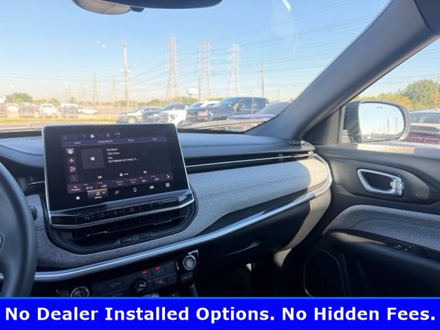 Used 2024 Jeep Compass Latitude AWD/4WD image 7
