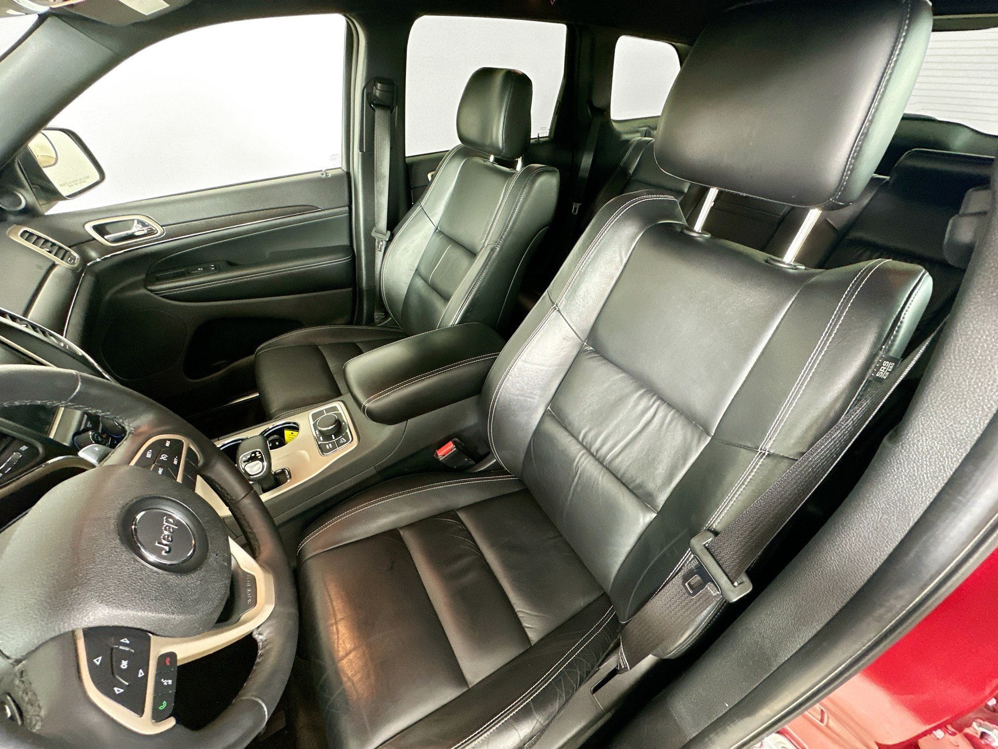 Used 2015 Jeep Grand Cherokee Limited AWD/4WD image 24