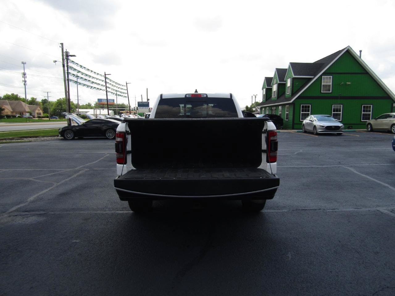 Used 2023 RAM 1500 Tradesman AWD/4WD image 7