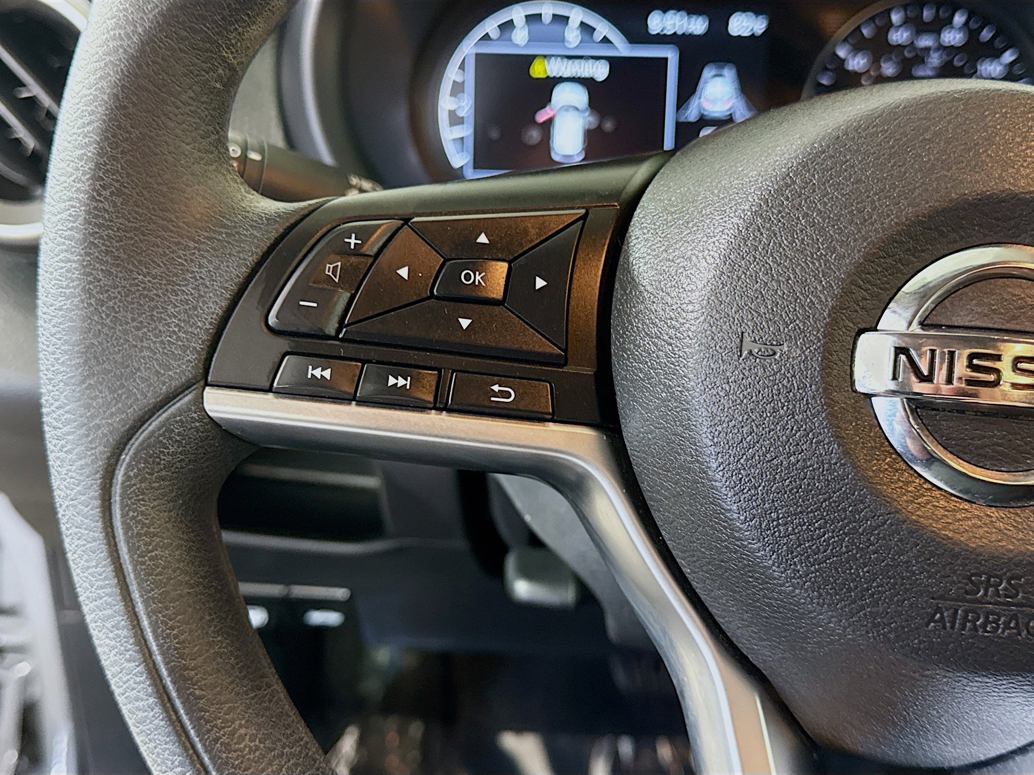 Used 2021 Nissan Kicks SV image 14