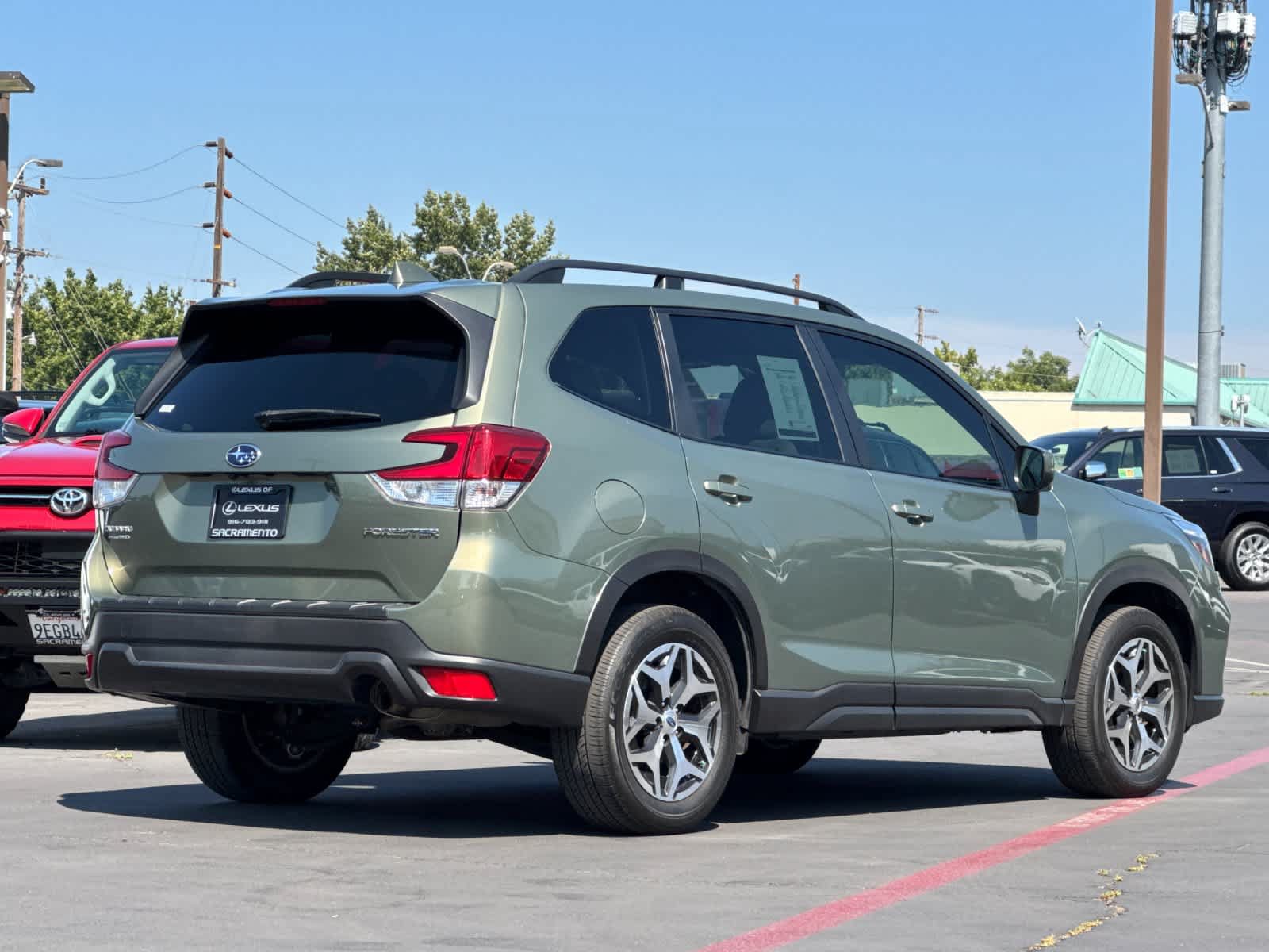 Used 2021 Subaru Forester Premium w/ Popular Package #1 AWD/4WD image 2