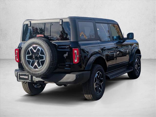 New 2025 Ford Bronco Outer Banks image 2