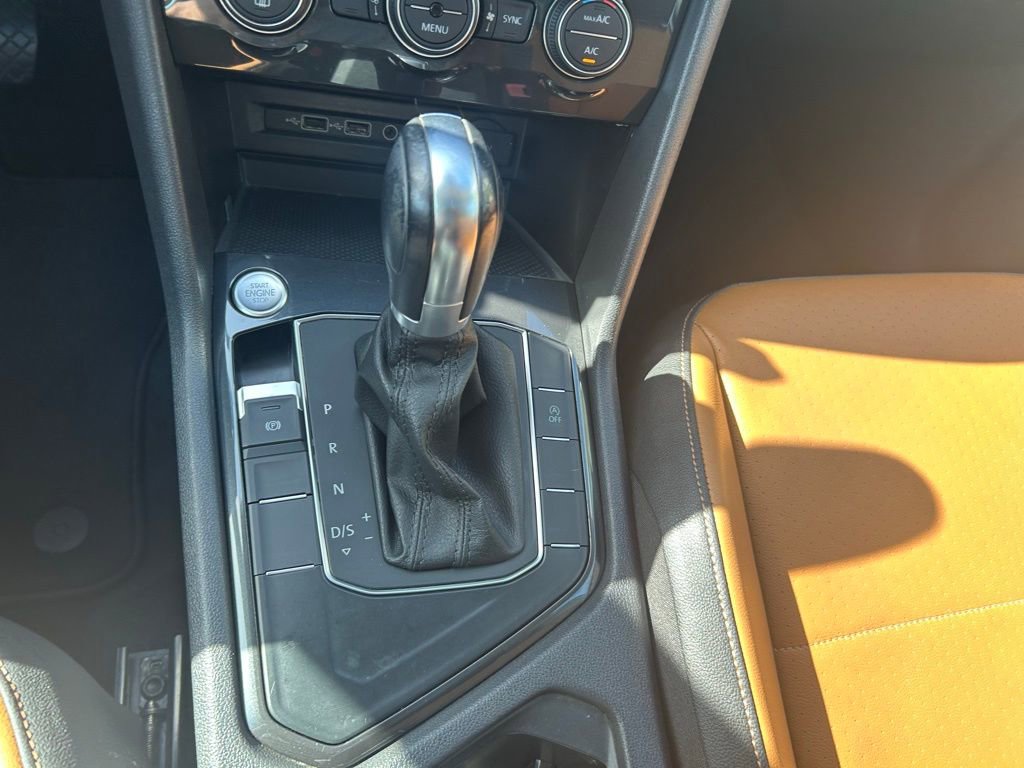 Used 2019 Volkswagen Tiguan SE w/ Panoramic Sunroof Package image 55