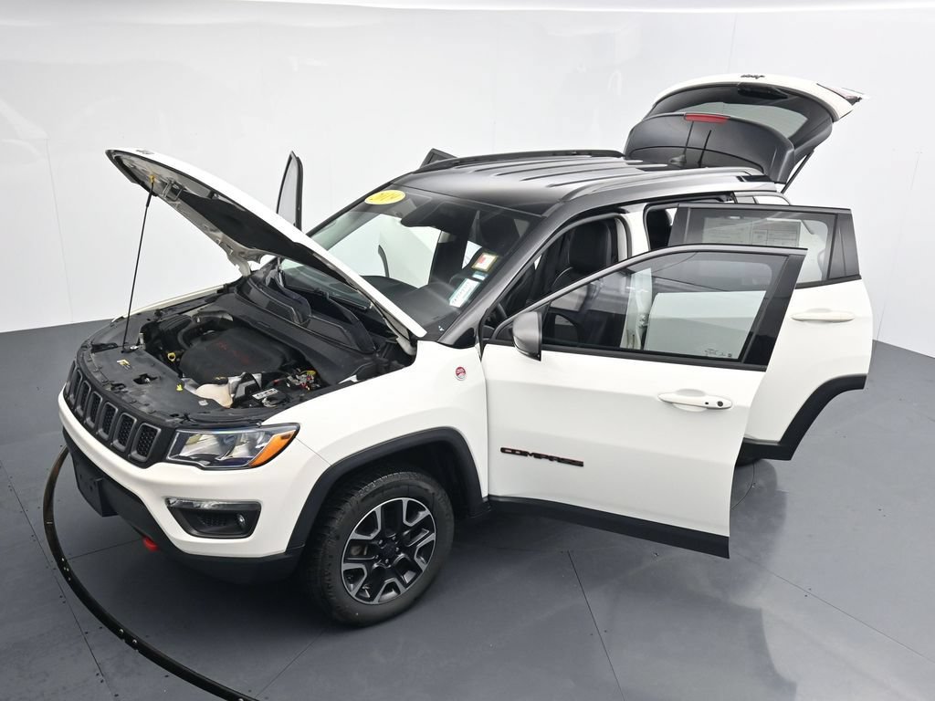 Used 2019 Jeep Compass Trailhawk w/ Popular Equipment Group AWD/4WD image 37