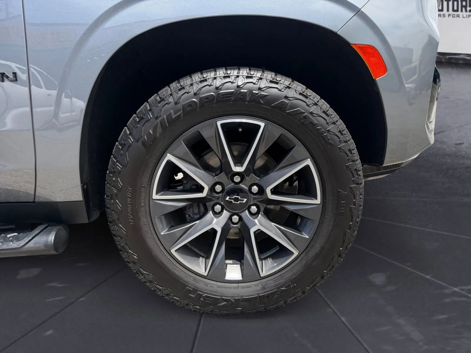 Used 2022 Chevrolet Suburban Z71 AWD/4WD image 35