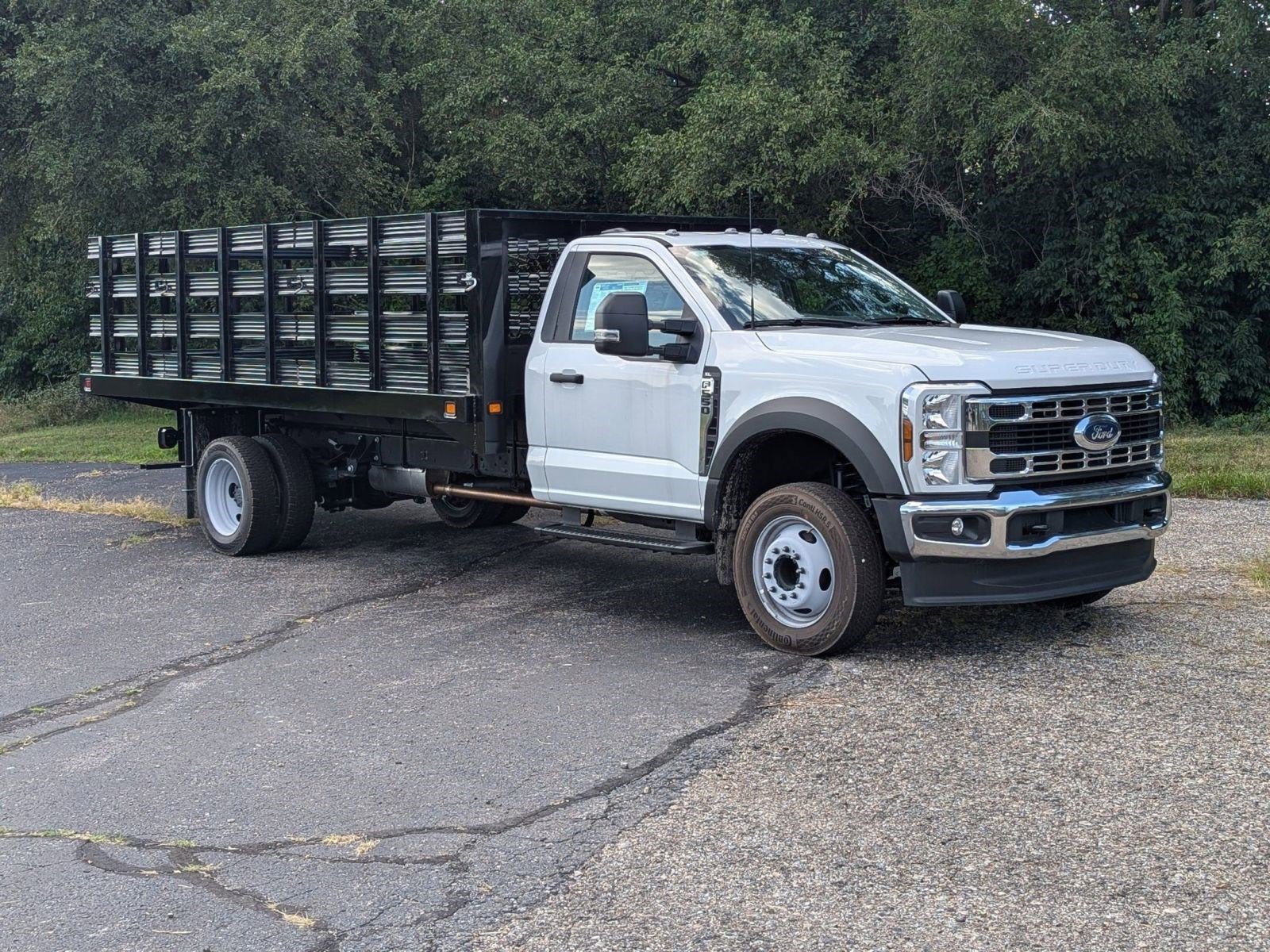 New 2024 Ford F550 2WD Regular Cab Super Duty image 6