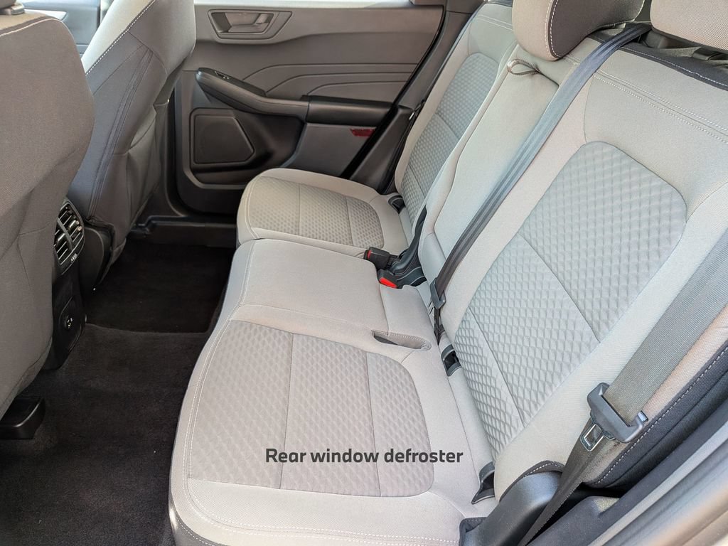 Used 2022 Ford Escape SE w/ SE Sport Appearance Package FWD image 27