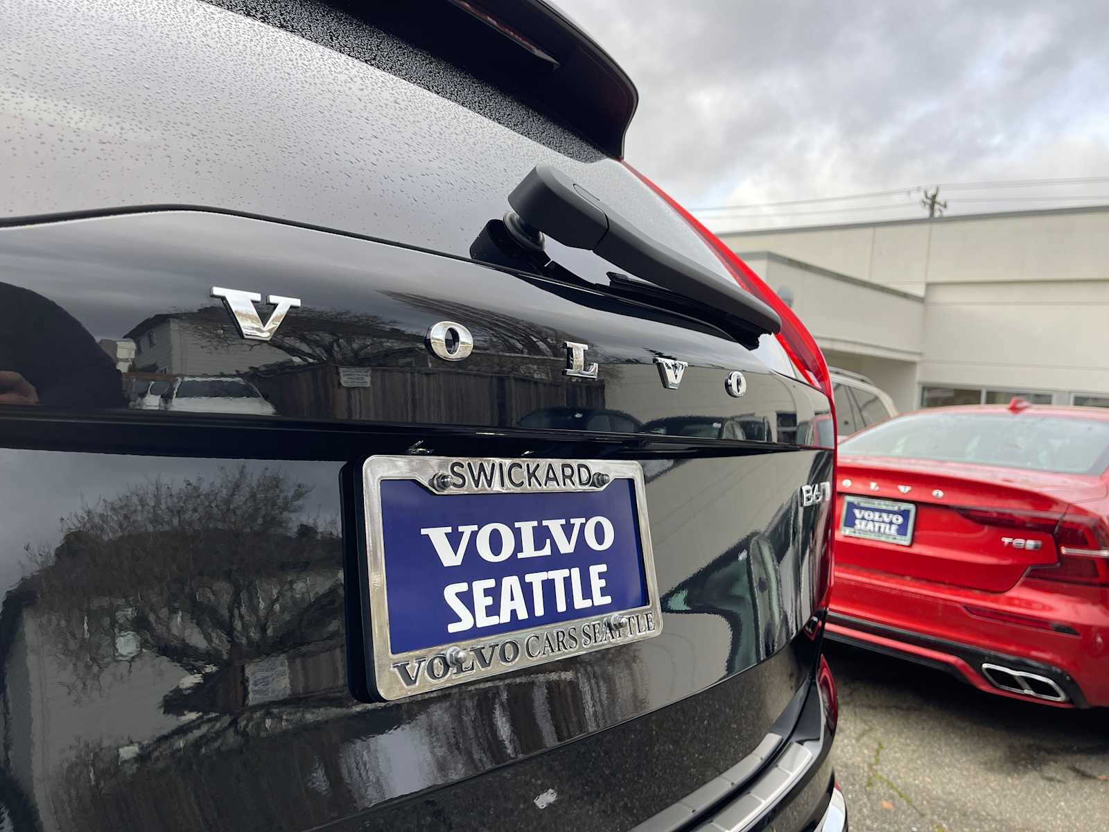 Used 2023 Volvo XC90 B6 Plus w/ Protection Package Premier image 12