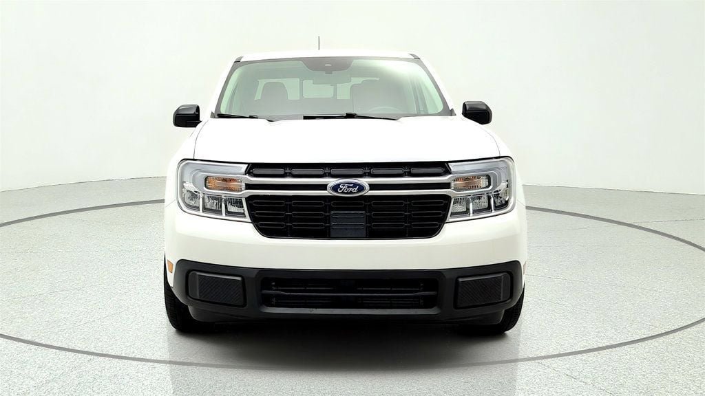 Used 2024 Ford Maverick Lariat AWD/4WD image 2