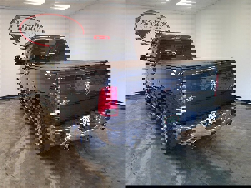 Used 2017 RAM 1500 Big Horn image 9