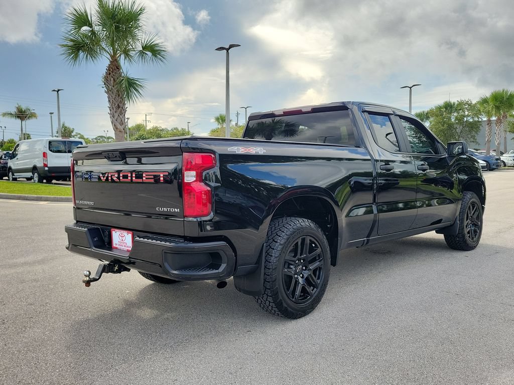 Used 2024 Chevrolet Silverado 1500 Custom AWD/4WD image 4
