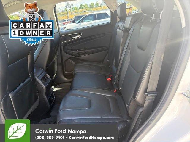 Used 2017 Ford Edge Titanium w/ Class II Trailer Tow Package AWD/4WD image 9