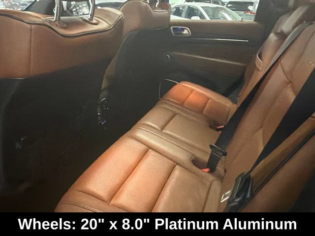 Used 2020 Jeep Grand Cherokee Summit w/ Platinum Series Group AWD/4WD image 16