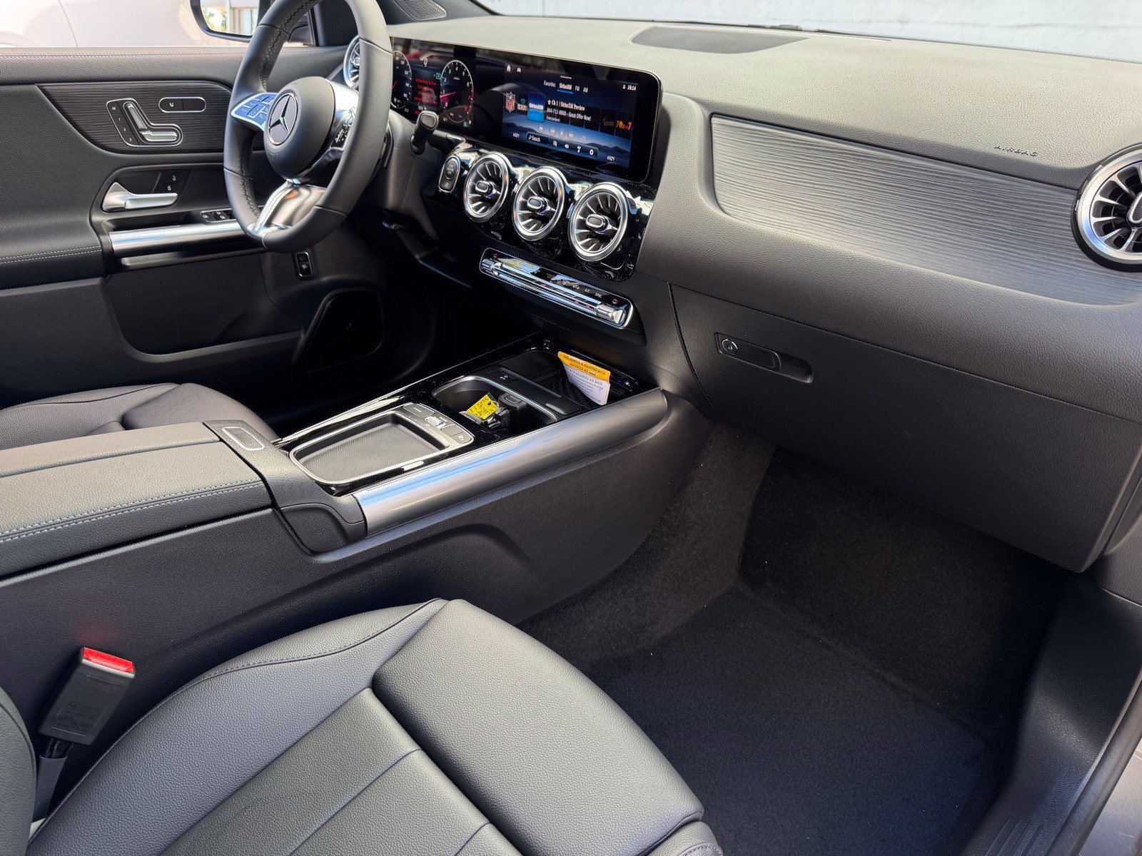 Used 2026 Mercedes-Benz GLA 250 image 14
