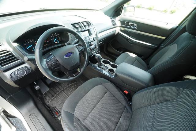 Used 2019 Ford Explorer XLT FWD image 25