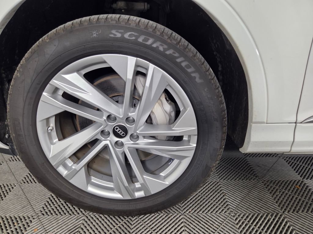 Used 2023 Audi Q7 3.0T Premium Plus image 10