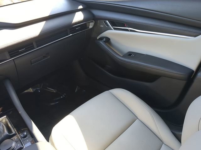 Used 2019 MAZDA MAZDA3 Hatchback w/ Preferred Package image 16