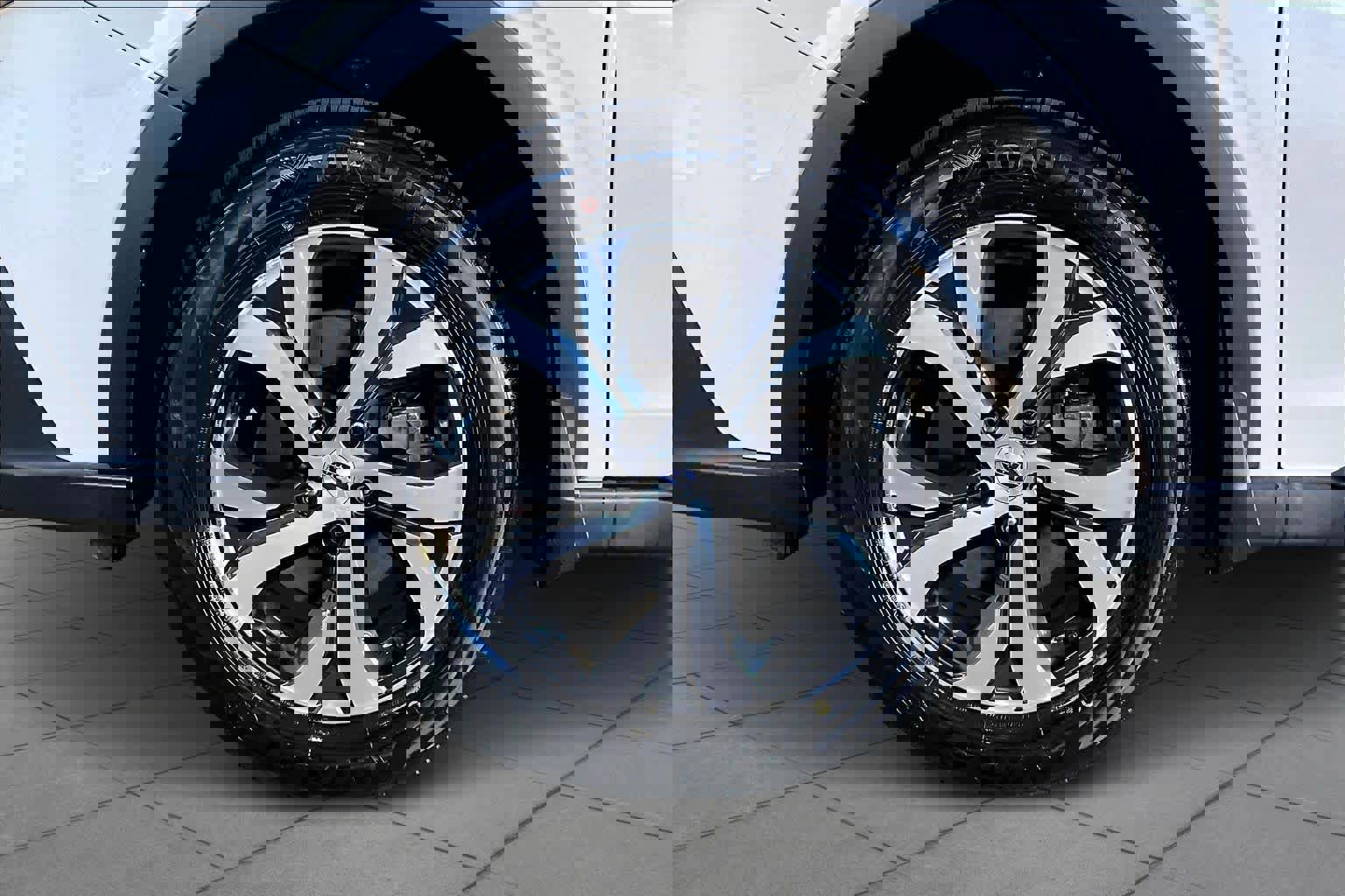 Used 2022 Subaru Outback Touring XT w/ Popular Package #2 image 10