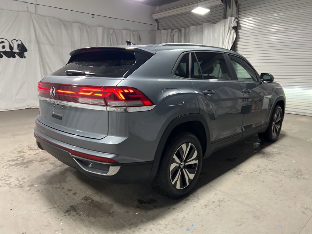 Used 2024 Volkswagen Atlas Cross Sport SE image 7