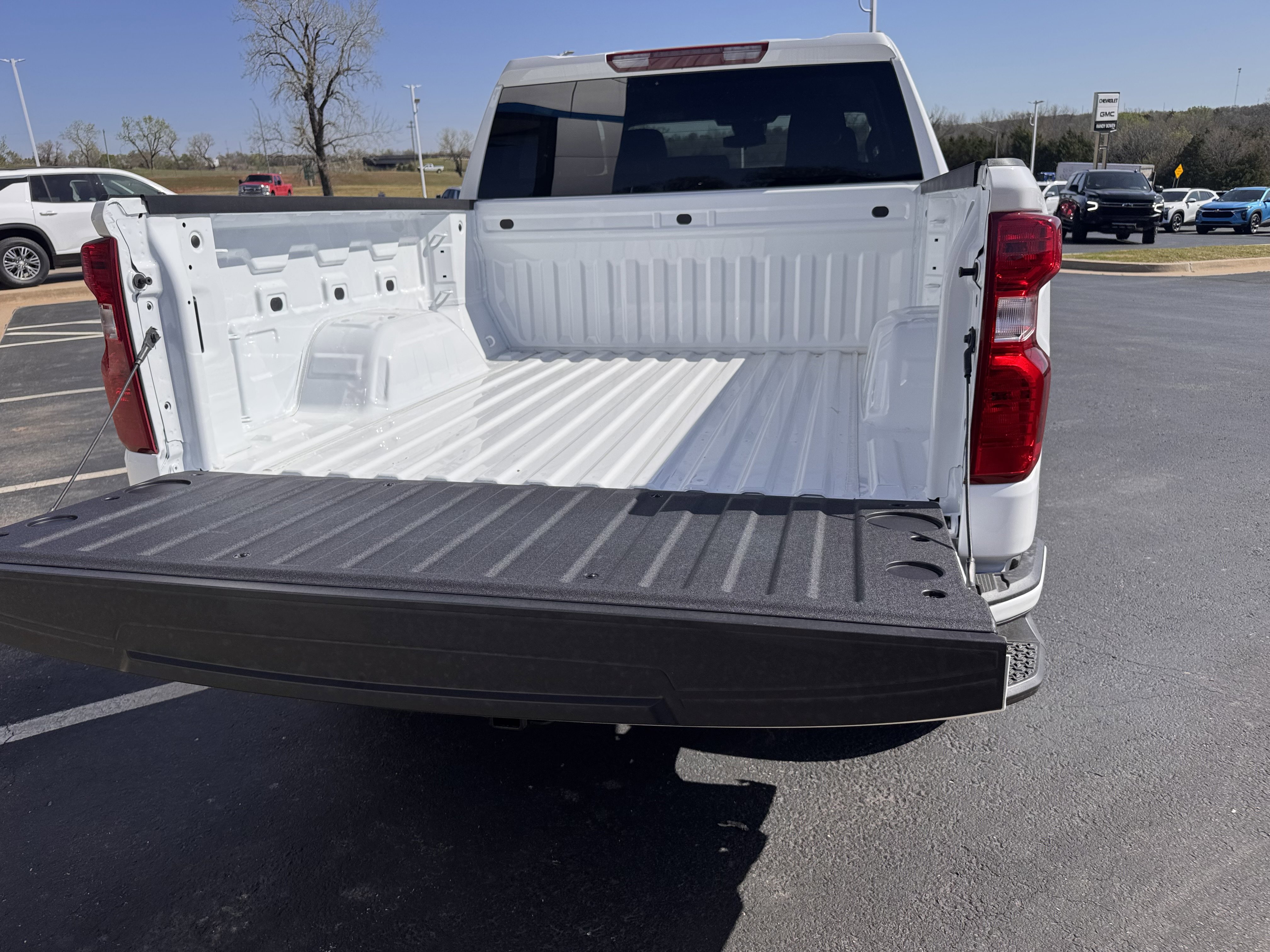 New 2025 Chevrolet Silverado 1500 Custom image 5