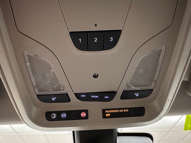 Used 2016 Chevrolet Impala LT w/ Leather Package image 11