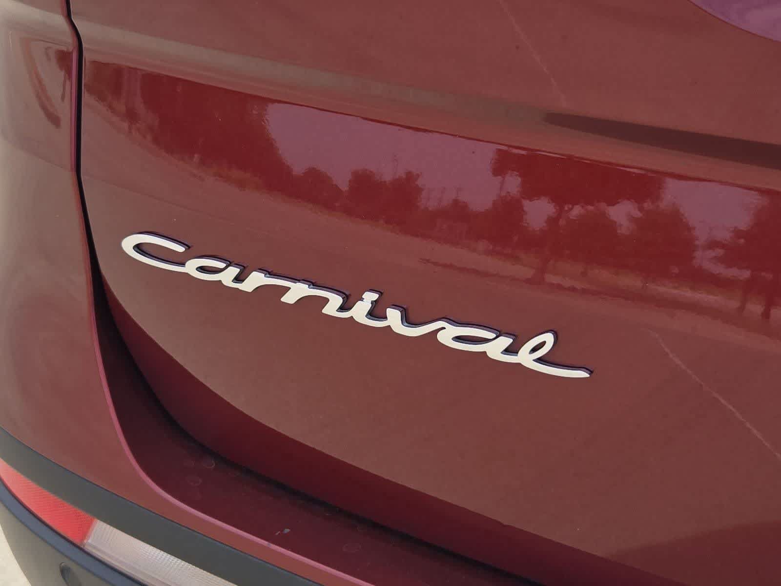 Certified 2022 Kia Carnival LX FWD image 11