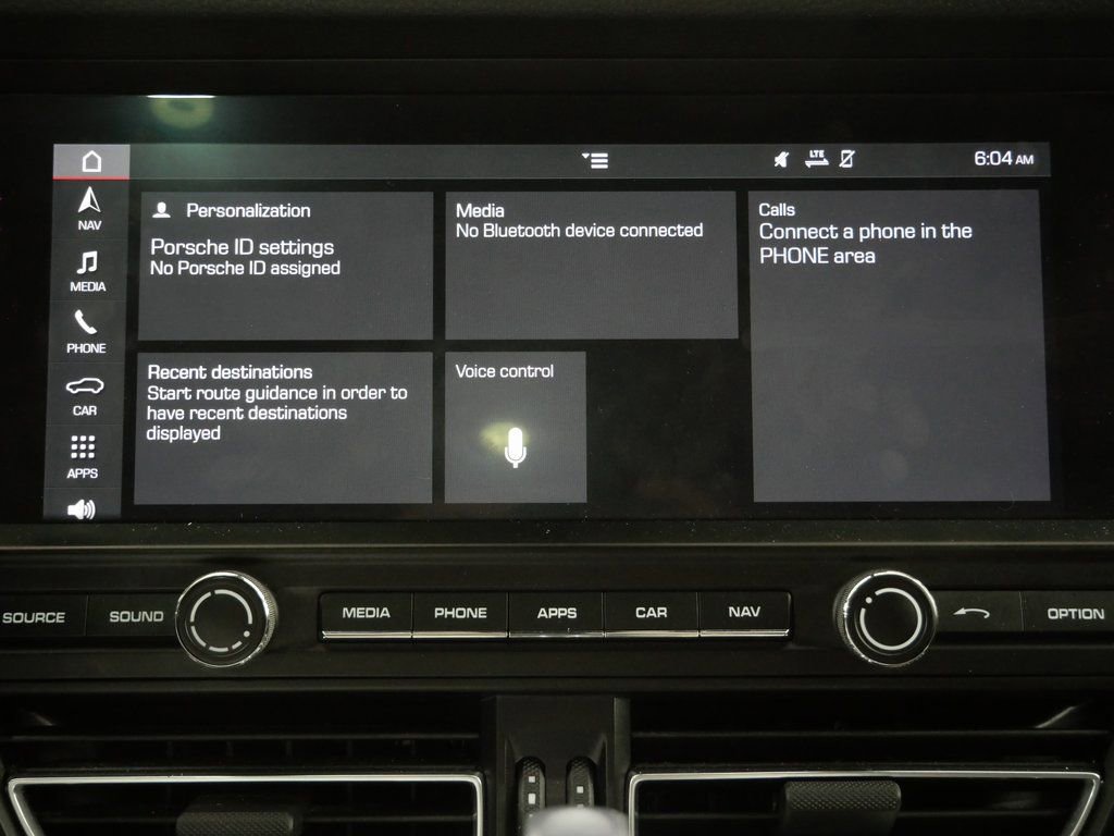 Used 2019 Porsche Macan Base image 17