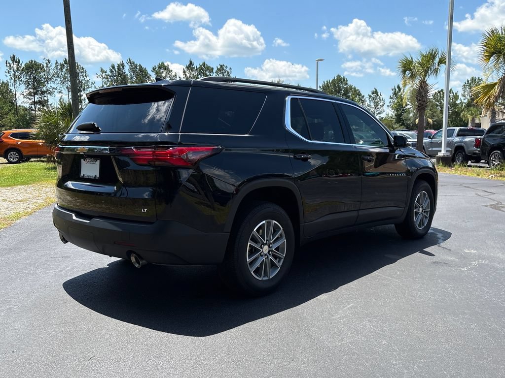 Used 2022 Chevrolet Traverse LT FWD image 30
