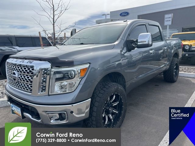 Used 2019 Nissan Titan SL w/ Chrome Package image 4