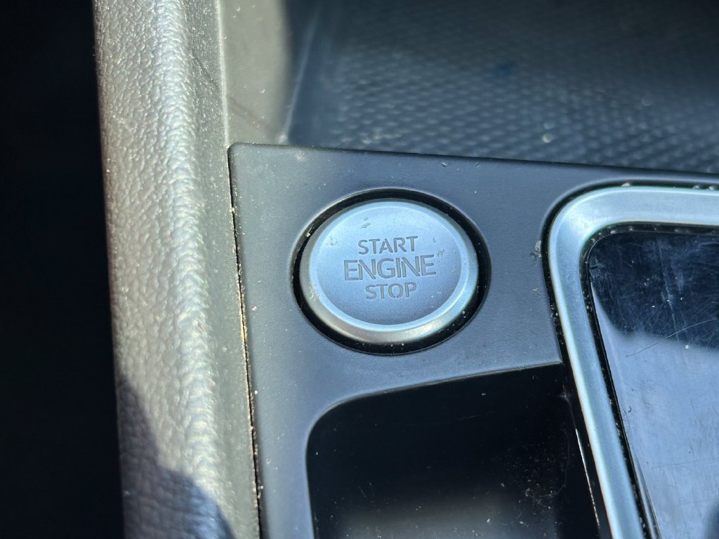 Used 2019 Volkswagen Jetta SEL FWD image 26